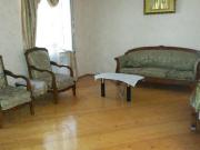Satılır 5 otaqlı 190 m2 köhnə tikili Bakıxanov