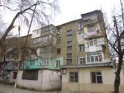 Satılır 1 otaqlı 30 m2 köhnə tikili İnşaatçılar m.