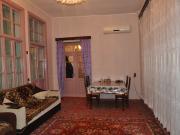 Satılır 4 otaqlı 180 m2 bağ evi Buzovna