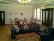 İcarəyə verilir 6 otaqlı 658 m2 həyət evi Badamdar