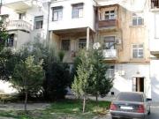 Satılır 1 otaqlı 32 m2 köhnə tikili 8 km