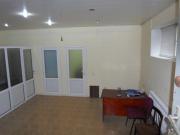 Satılır 7 otaqlı 220 m2 obyekt İnşaatçılar m.