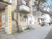 Satılır 3 otaqlı 65 m2 köhnə tikili Elmlər Akademiyası m.