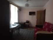 İcarəyə verilir 1 otaqlı 40 m2 köhnə tikili 28 May m.