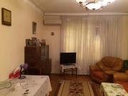 Satılır 3 otaqlı 70 m2 köhnə tikili Elmlər Akademiyası m.
