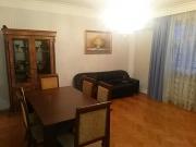 Satılır 3 otaqlı 90 m2 köhnə tikili Elmlər Akademiyası m.