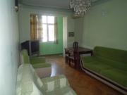Satılır 2 otaqlı 50 m2 köhnə tikili Elmlər Akademiyası m.