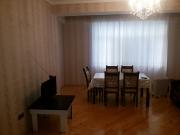 Satılır 2 otaqlı 83 m2 yeni tikili İnşaatçılar m.