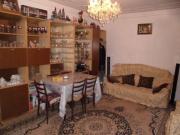 Satılır 4 otaqlı 100 m2 köhnə tikili Elmlər Akademiyası m.