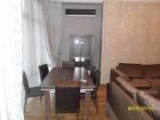 İcarəyə verilir 3 otaqlı 90 m2 yeni tikili Bayıl