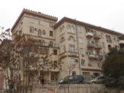 Satılır 5 otaqlı 180 m2 köhnə tikili Elmlər Akademiyası m.