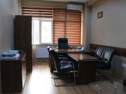 İcarəyə verilir 3 otaqlı 100 m2 obyekt Gənclik m.