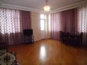 İcarəyə verilir 3 otaqlı 130 m2 yeni tikili İnşaatçılar m.