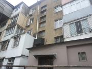 Satılır 3 otaqlı 65 m2 köhnə tikili İnşaatçılar m.