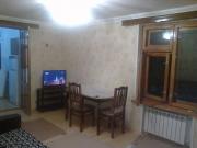 İcarəyə verilir 1 otaqlı 32 m2 köhnə tikili 8 km