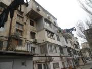 Satılır 1 otaqlı 34 m2 köhnə tikili İnşaatçılar m.