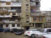 Satılır 3 otaqlı 75 m2 köhnə tikili İnşaatçılar m.