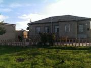 Satılır 4 otaqlı 150 m2 bağ evi Saray