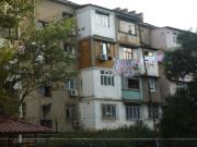 Satılır 1 otaqlı 40 m2 köhnə tikili Elmlər Akademiyası m.