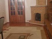 Satılır 2 otaqlı 80 m2 köhnə tikili Elmlər Akademiyası m.