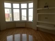 Satılır 3 otaqlı 70 m2 yeni tikili İnşaatçılar m.