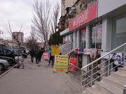 İcarəyə verilir 3 otaqlı 160 m2 obyekt İnşaatçılar m.