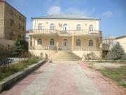 Satılır 7 otaqlı 900 m2 bağ evi Badamdar