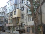 Satılır 2 otaqlı 55 m2 köhnə tikili 5 mkr