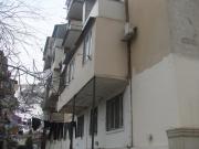 Satılır 2 otaqlı 45 m2 köhnə tikili Elmlər Akademiyası m.