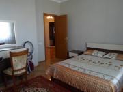 İcarəyə verilir 5 otaqlı 162 m2 yeni tikili İnşaatçılar m.