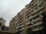 Satılır 3 otaqlı 90 m2 köhnə tikili İnşaatçılar m.