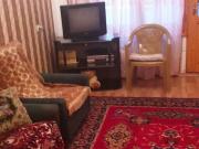 Satılır 3 otaqlı 75 m2 köhnə tikili Elmlər Akademiyası m.