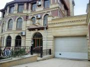 Satılır 9 otaqlı 780 m2 həyət evi Əhmədli