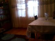 Satılır 4 otaqlı 80 m2 köhnə tikili İnşaatçılar m.