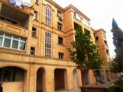 Satılır 2 otaqlı 45 m2 köhnə tikili Bakıxanov