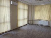 İcarəyə verilir 3 otaqlı 101 m2 obyekt 28 May m.