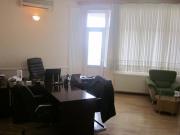 İcarəyə verilir 4 otaqlı 170 m2 obyekt Montin