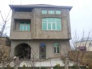 Satılır 5 otaqlı 200 m2 bağ evi Saray