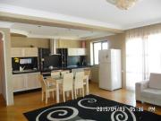 Satılır 4 otaqlı 120 m2 köhnə tikili Elmlər Akademiyası m.