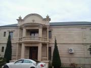 Satılır 5 otaqlı 600 m2 həyət evi Novxanı