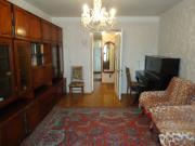 İcarəyə verilir 3 otaqlı 60 m2 köhnə tikili İnşaatçılar m.