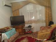 Satılır 1 otaqlı 32 m2 köhnə tikili İnşaatçılar m.