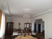 Satılır 9 otaqlı 290 m2 həyət evi Novxanı