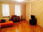 İcarəyə verilir 3 otaqlı 130 m2 yeni tikili İnşaatçılar m.