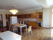 İcarəyə verilir 5 otaqlı 388 m2 yeni tikili 28 May m.