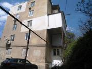 Satılır 3 otaqlı 75 m2 köhnə tikili İnşaatçılar m.