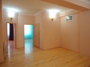 Satılır 5 otaqlı 131 m2 yeni tikili İnşaatçılar m.