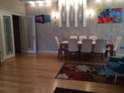 İcarəyə verilir 5 otaqlı 0 m2 yeni tikili Səbail r.