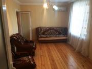 İcarəyə verilir 2 otaqlı 45 m2 köhnə tikili 8 km