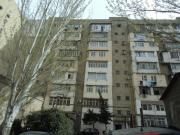 Satılır 2 otaqlı 65 m2 köhnə tikili Elmlər Akademiyası m.